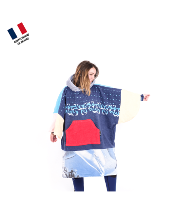 Poncho Anfibi unisexe 100% Upcyclé « Blue Flowers » modèle unique Découvrez la collection