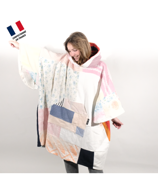 Poncho Anfibi unisexe 100% Upcyclé « Squares and Flowers » modèle unique Profitez des Offres !