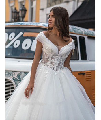 Robe de Mariée Princesse Bustier Dentelle chez Cornerstreet bien 