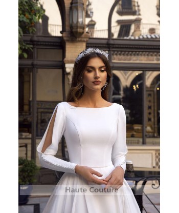 Robe Mariage Princesse Satin rembourrage situé sous