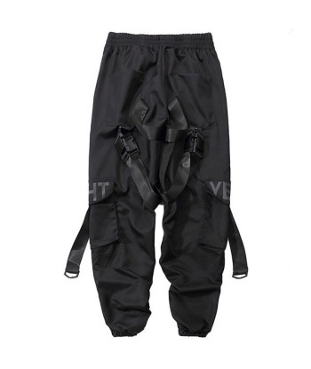 Pantalon Cargo Noir Oversize est présent 